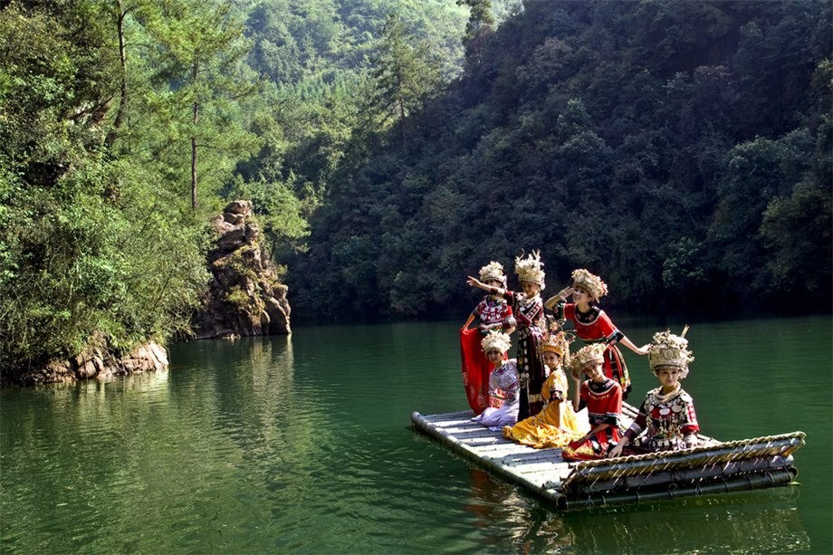 張家界、袁家界、天子山、黃龍洞/寶峰湖兩晚三日游